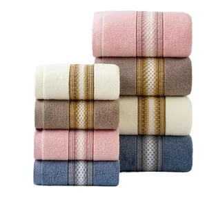 Ensemble de serviettes 100% coton moelleux en couleurs assorties avec bordure jacquard