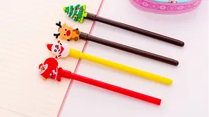 Detailansicht der weihnachtlichen Gelschreiber mit Santa-, Rentier- und Schneemann-Motiven
