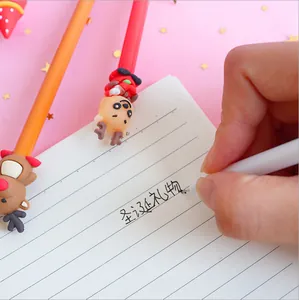 Cartoon-Weihnachts-Gelschreiber mit Rentier- und Weihnachtsmann-Aufsätzen für Schüler
