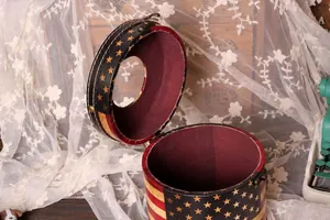 Boîte de rangement rétro en cuir PU avec motif drapeau américain et fermoir en métal