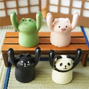Resin Cartoon Animal Card Holder Mini Desktop Ornament For Photo Memo Note Stand Cute Frog Pig Panda Black Cat Home Office Decor