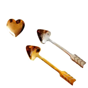 Cucharas de café de acero inoxidable en forma de corazón con diseño de flecha de Cupido