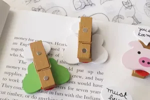 Set of 4 cute cartoon animal wooden magnetic clips for fridge and photo display