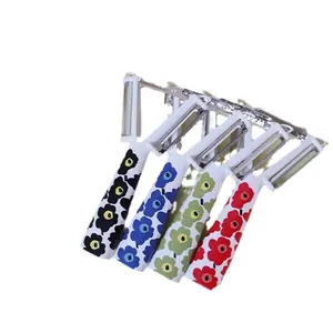 Lot d'éplucheurs en acier inoxydable avec motifs floraux pour fruits et légumes