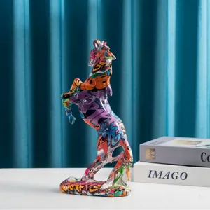 Modern graffiti paard sculptuur decor met kleurrijke harsafwerking voor huis en kantoor