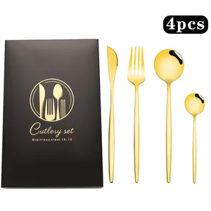 Détail d'un service de table 4 pièces en acier inoxydable doré 18-10 avec boîte cadeau