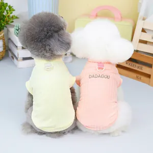 Canotte ricamate per cani rosa e gialle con anelli per guinzaglio per piccoli animali