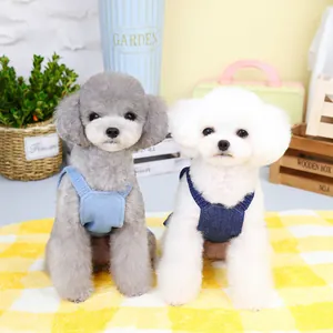 Jupe salopette en jean pour petits chiens et chats en coloris bleu clair et foncé
