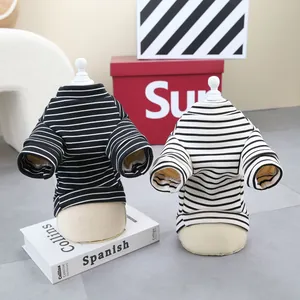 Pull rayé classique pour chiens et chats en tissu de coton tricoté doux et confortable