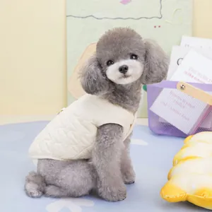 Gilet matelassé en coton pour animaux de compagnie en blanc crème pour chiens
