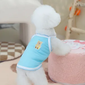 Gilet bleu côtelé pour animaux avec broderie ours et liseré blanc pour chiens et chats