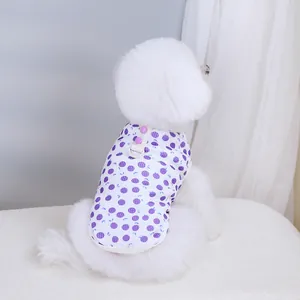 Gilet blanc pour animaux avec imprimé baies et anneau en D pour petits chiens et chats