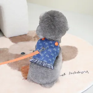 Arnés de mezclilla para perros con estrellas y flecos, incluye una correa naranja fuerte