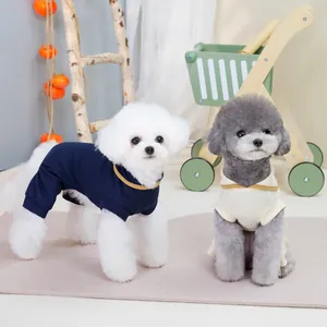 Pigiama e vestito in maglia per cani di piccola taglia con trama a nido d'ape blu e crema