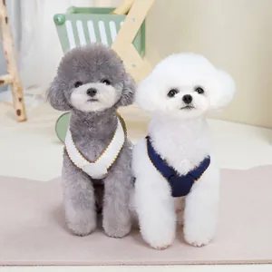 Elegante Hunde-Halsbänder im Matrosenstil in Weiß und Marineblau mit Goldstickerei