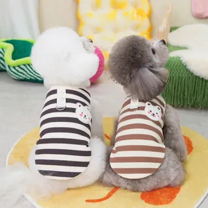 Gilet a righe per animali con ricamo a orsetto e anello a D per cani e gatti piccoli