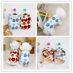 Pet Dog Cat Winter Warm Vest Lamb Velvet Polar Fleece Fleece Lined Coat With 3D Floral Decoration And Leash D-Ring Attachment