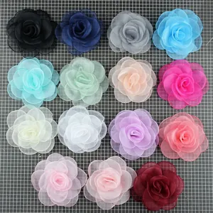 Set di 15 rose in organza da 8 cm colorate per accessori capelli fai da te e decori