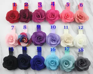 Set di 18 fermagli per capelli con fiori 3D in tessuto in colori assortiti per donne