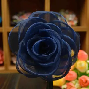 Spilla a Forma di Rosa in Organza Fatta a Mano e Fermaglio per Capelli Doppio Uso Elegante Spilla Floreale per Matrimonio Festa Donna Gioielli