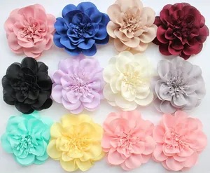Set di 12 fiori in chiffon fatti a mano in vari colori per abiti e accessori per capelli