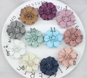 Handgefertigte Mikrofaserrrosen für DIY-Kopfschmuck und Kleidung in 11 verschiedenen Farben