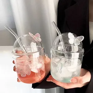 Bicchiere con Cannuccia in Vetro Borosilicato con Decorazione Farfalla 3D Coperchio Rotondo e Cannuccia per Donna Bottiglia Acqua Stile Ins