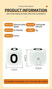 Vista dettagliata di una perla con lettera O in silicone bianco da 12mm con misure del foro