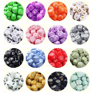 Perline colorate in silicone con lettere per gioielli fai-da-te in tonalità macaron