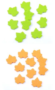 Detailansicht von Ahornblatt Silikonperlen in Grün und Orange mit realistischen Blattadern
