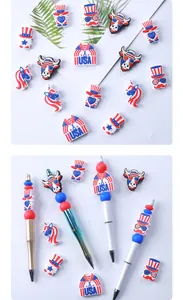 Détail de stylos à perles DIY et accessoires PVC de gnome sur le thème USA rouge blanc bleu