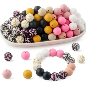 Bunte Silikonperlen Set für DIY Schmuck mit einfarbigen und Leopardenmustern