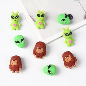 Cuentas 3D de silicona con alienígenas verdes y bigfoot para crear joyas personalizadas DIY