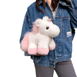 Plüschiger Einhorn-Anhänger aus echtem Kaninchenfell in Weiß und Rosa für Handtaschen