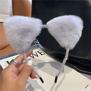 Pluche grijze kattenoren haarband van zacht imitatiebont met een comfortabel antislip design