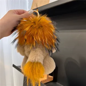 Porte-clés lion mignon en fourrure de lapin véritable pour sacs et voitures