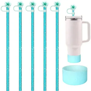 Set cannucce verde menta glitterate con tappi a fiore e base in silicone per tazze