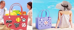 Vue détaillée du sac de plage en EVA étanche avec divers charmes DIY et motifs de lettres