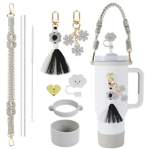 Détails du kit d'accessoires pour gobelet Stanley avec sangle, breloques et botte