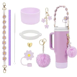 Kit d'accessoires pour gobelet 40oz avec breloques fleurs mauves et étui en silicone