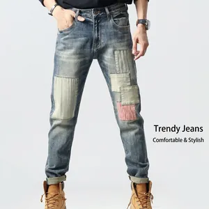 Jeans en Denim Patchwork Délavé Rétro pour Hommes Coupe Droite Ajustée Taille Moyenne Streetwear Coton Applique à Rayures