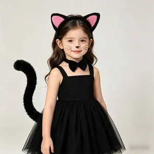 Détail du costume de chat noir pour filles avec robe tutu, oreilles et nœud papillon