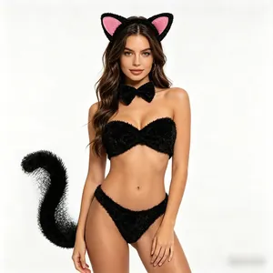 Vue détaillée de l'ensemble cosplay chat noir 5 pièces incluant oreilles et queue