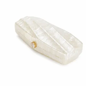 Pochette élégante en acrylique blanc perle avec motifs ondulés et fermoir doré pour mariage