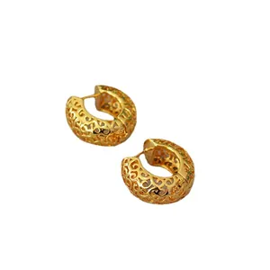 Vintage hollow palace pattern gold hoop earrings with minimalist polished metal finish