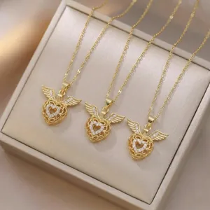 Collier Pendentif Cœur Ailes Acier Titane Zircon Micro Incrusté Creux Aile Ange Bijoux Pour Femmes