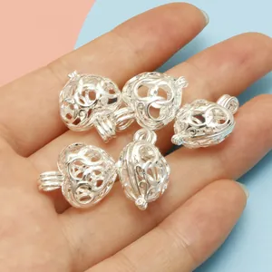 Set of 5 silver hollow heart-shaped cage pendants for DIY jewelry and pearl storage
