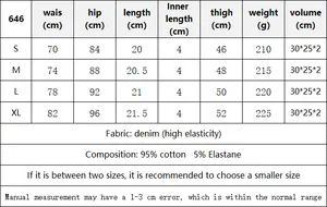 Tabella taglie dettagliata per pantaloncini di jeans a vita bassa con misure vita e fianchi