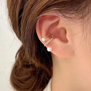 Lussuosi Orecchini a Clip in Lega con Strass Perla Artificiale Rotonda Cava per Donna Ear Cuff Geometrici alla Moda Senza Buco Gioielli