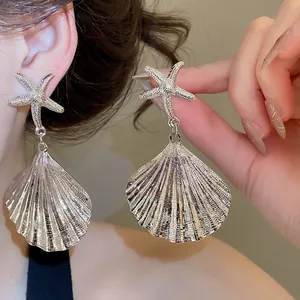 Große silberne Seestern und Muschel Ohrhänger aus Metall im Ozean-Stil für Damen